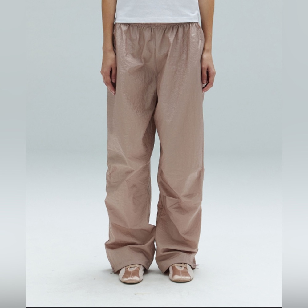 NWOT TNA High Rise Oversized  Lightweight Parachute Pants Size XS